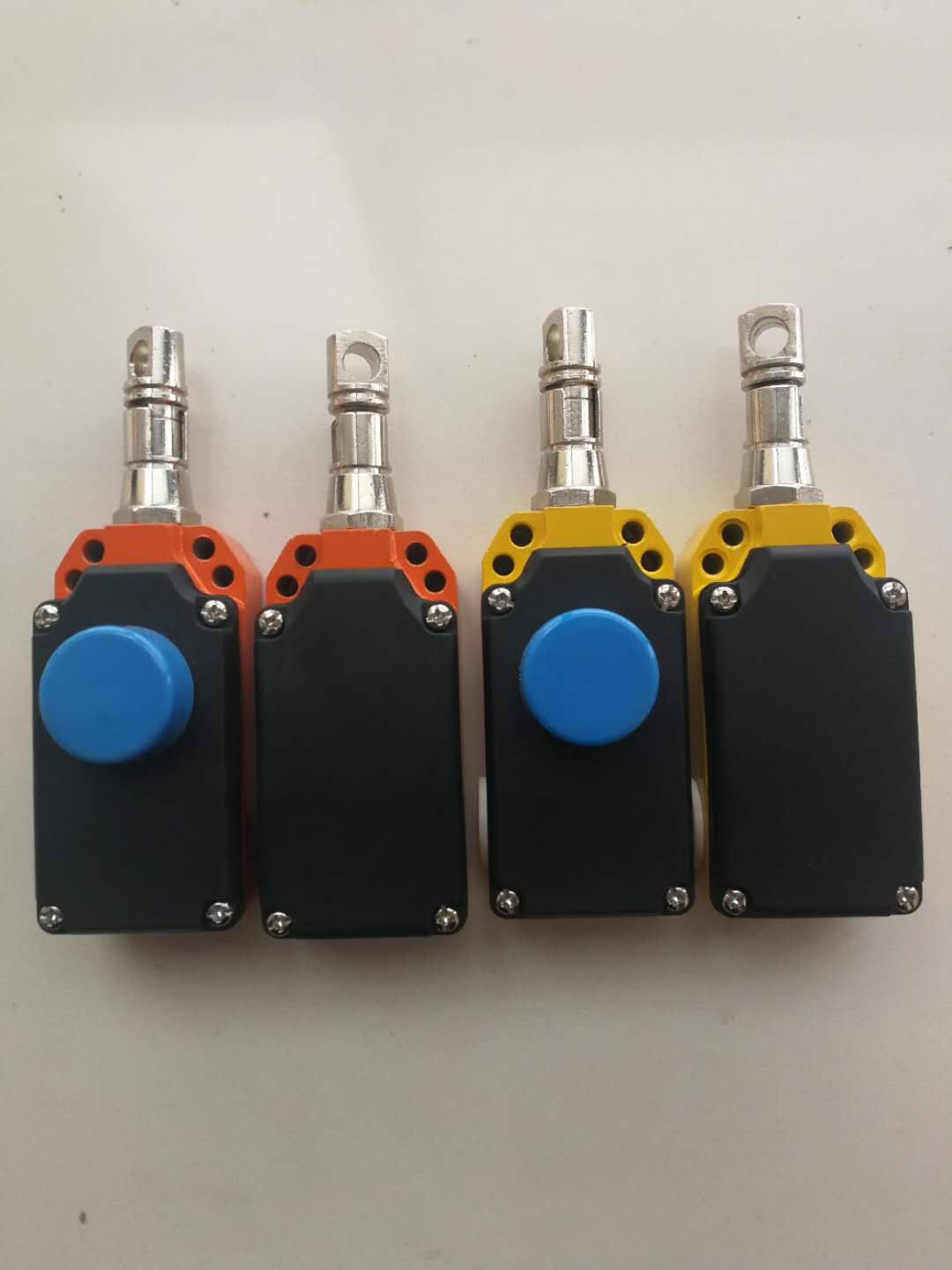 RD-III���D(zhu��n)̽�y(c��)�x��RD-111�������_�P(gu��n)�ھ�ԃ�r(ji��)