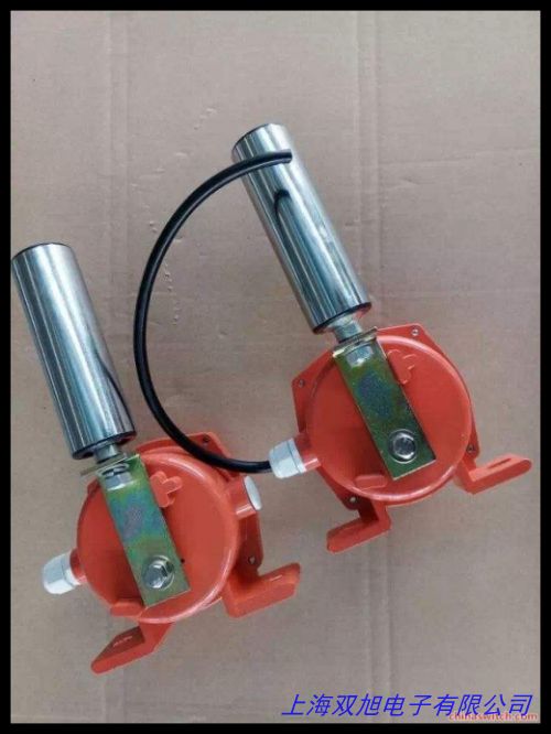 帶式輸送機開關(guān) 雙向拉繩開關(guān) 跑偏開關(guān) 打滑速度開關(guān)